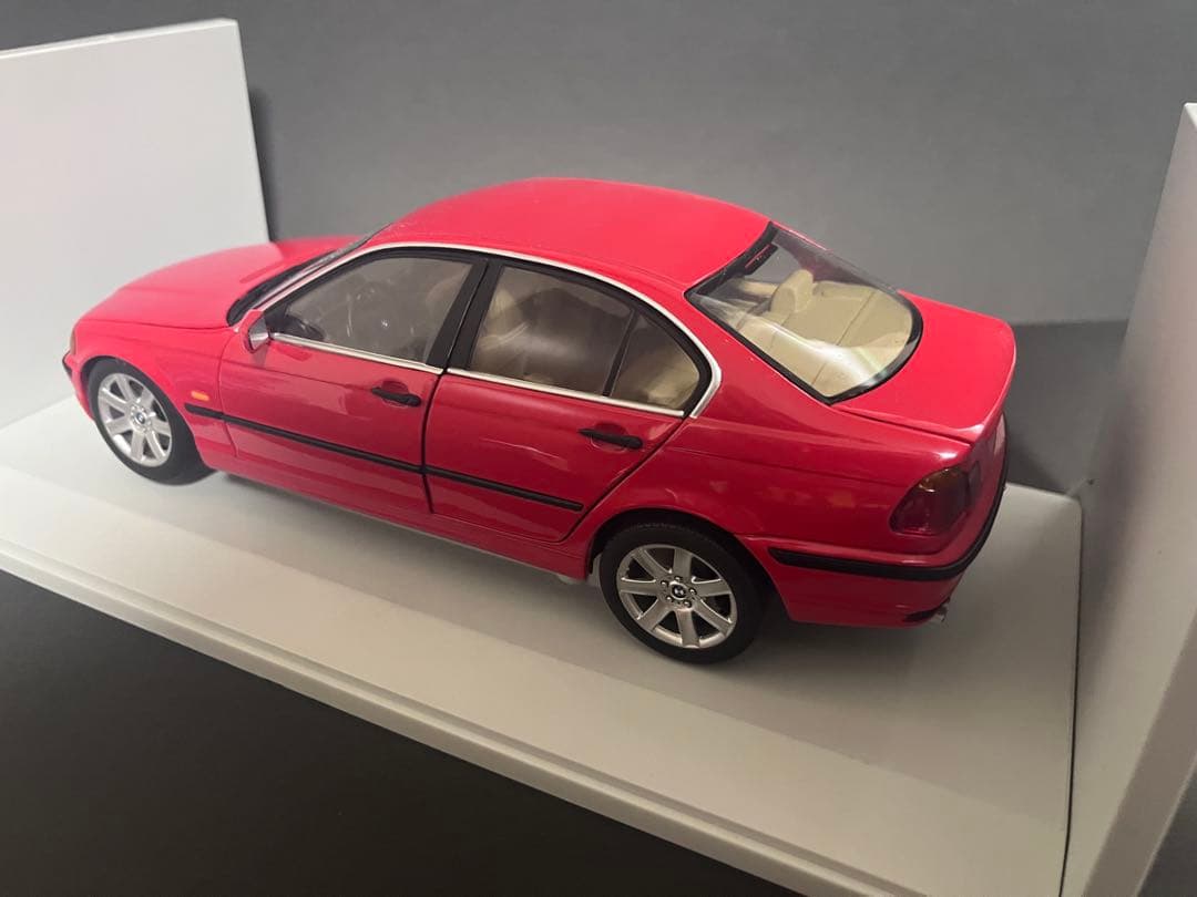 UT Models  328i 1/18 絶版