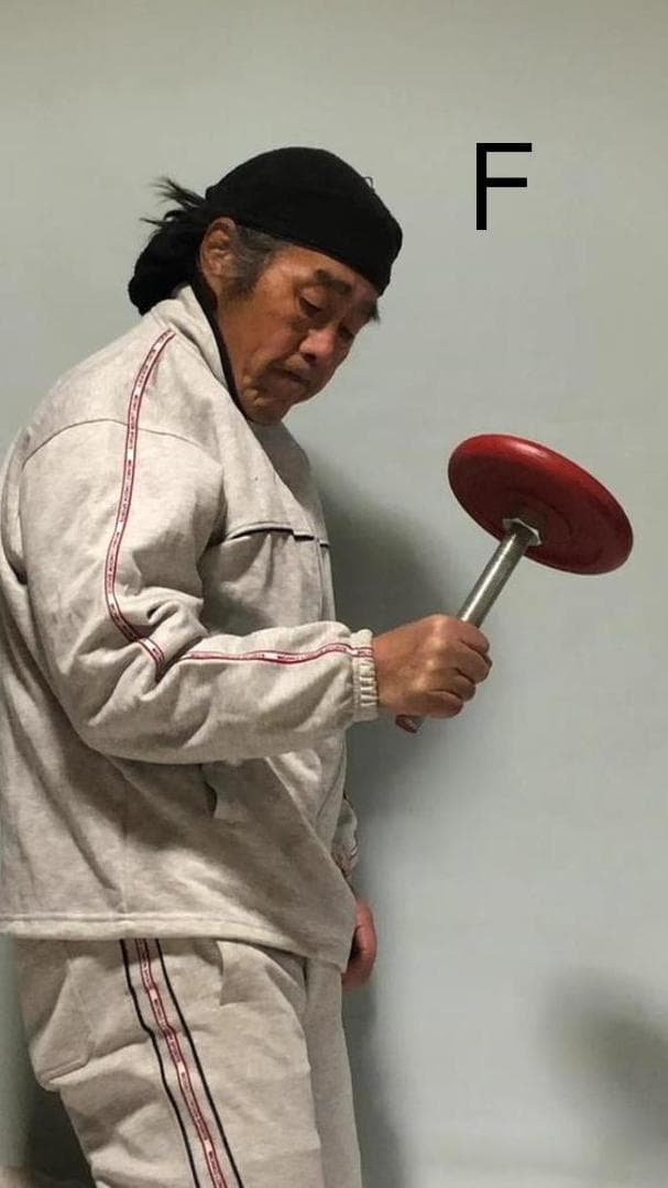 筋トレ　器具　用具　用品　ダンベル　筋肉　運動　スクワット　バーベル　腕相撲