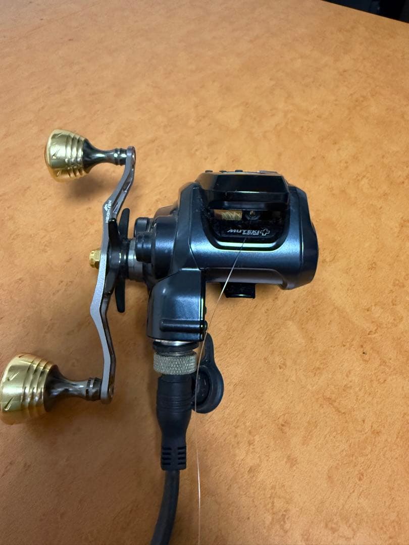 SHIMANO 20Force Master 200 電動リール