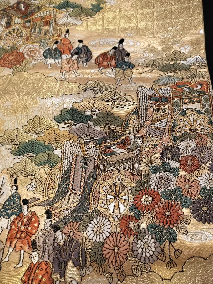といぷー　A678★逸品‼️豪華刺繍‼️テーブルランナー2m12cm