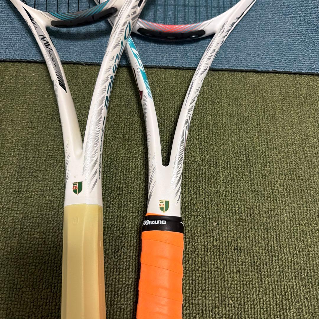 18番 MIZUNOラケット 2本セット