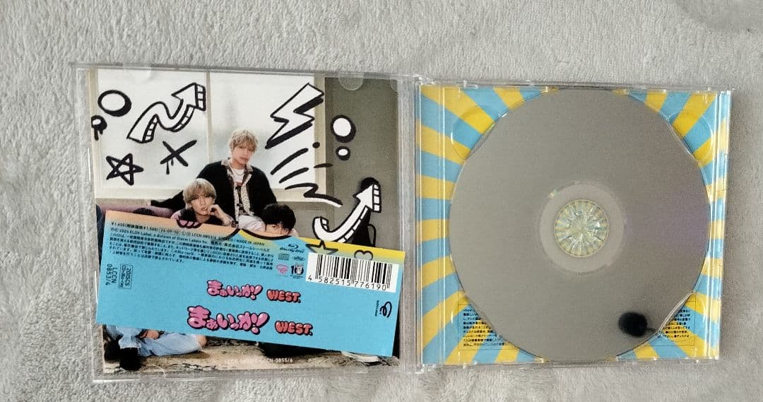 WEST. CD　 DVD　Blu-ray