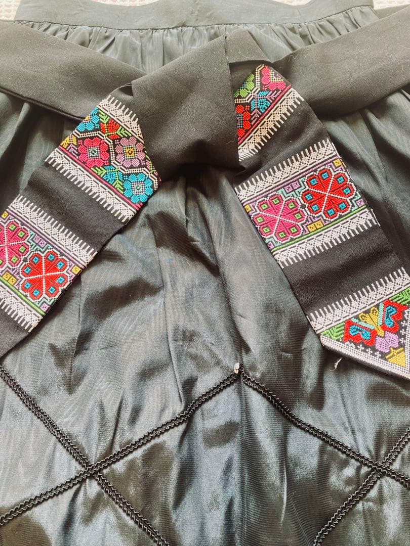 民族衣装 スコットランド カラフル刺繍 フォークダンス スコティッシュ