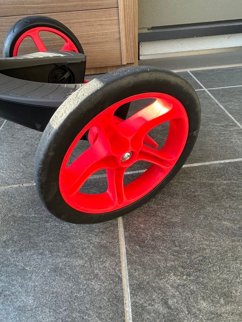 GLOBBER EXPLORER TRIKE 3in1 RED 三輪車　箱あり