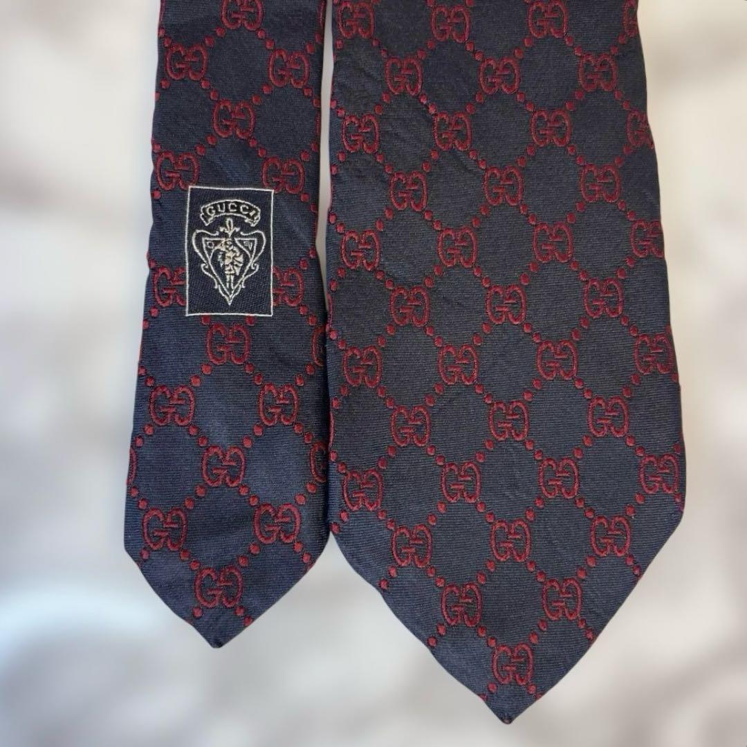 GUCCI ネクタイ　GG柄　ブラック　レッド　黒　赤　刺繍　ドット
