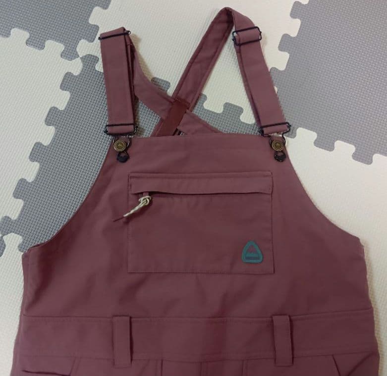 女性Mサイズ(日本L相当)BURTONビブパンツ スノーボードウェア バートン