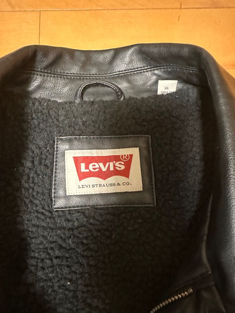M*o様 Levi's 黒 レザージャケット