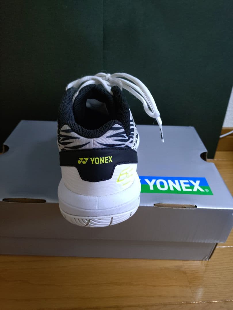 YONEXバドミントンシューズ　26センチ 桃田賢斗専用モデル