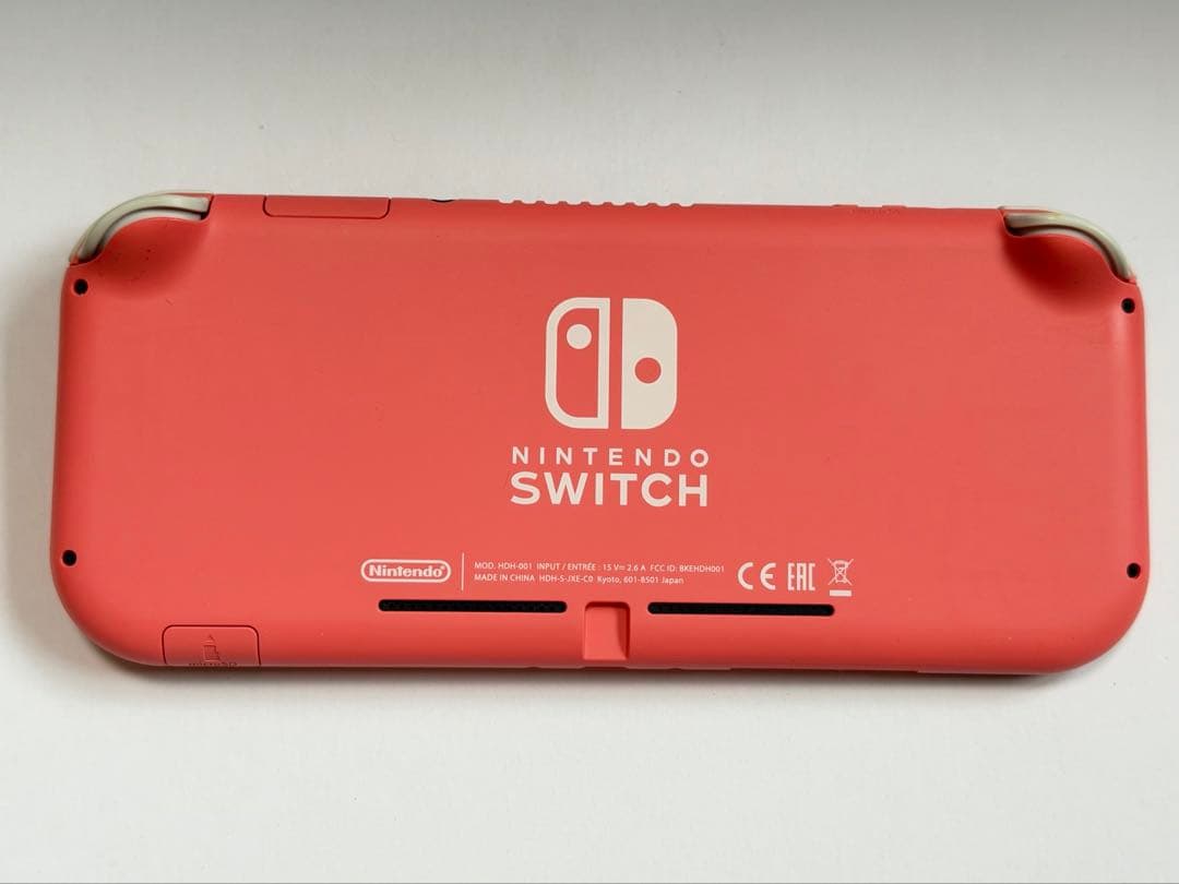 Nintendo Switchライト⭐︎ピンク　シリコンカバー付き